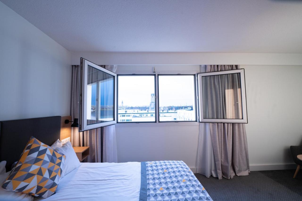 Chambre Lit Queen-Size Standard - Vue sur Ville