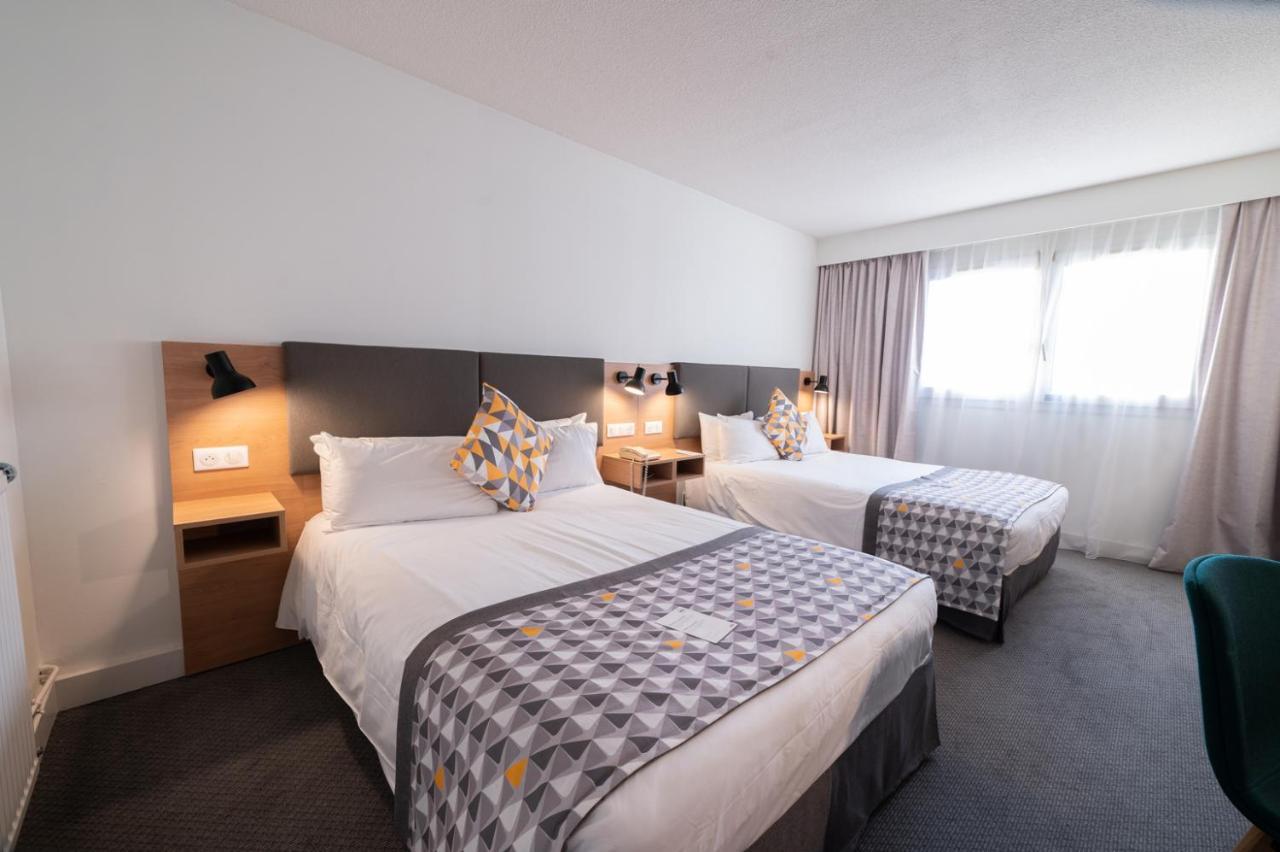 Chambre Double Standard avec 2 Lits Doubles - Étage Supérieur - Vue sur Mer